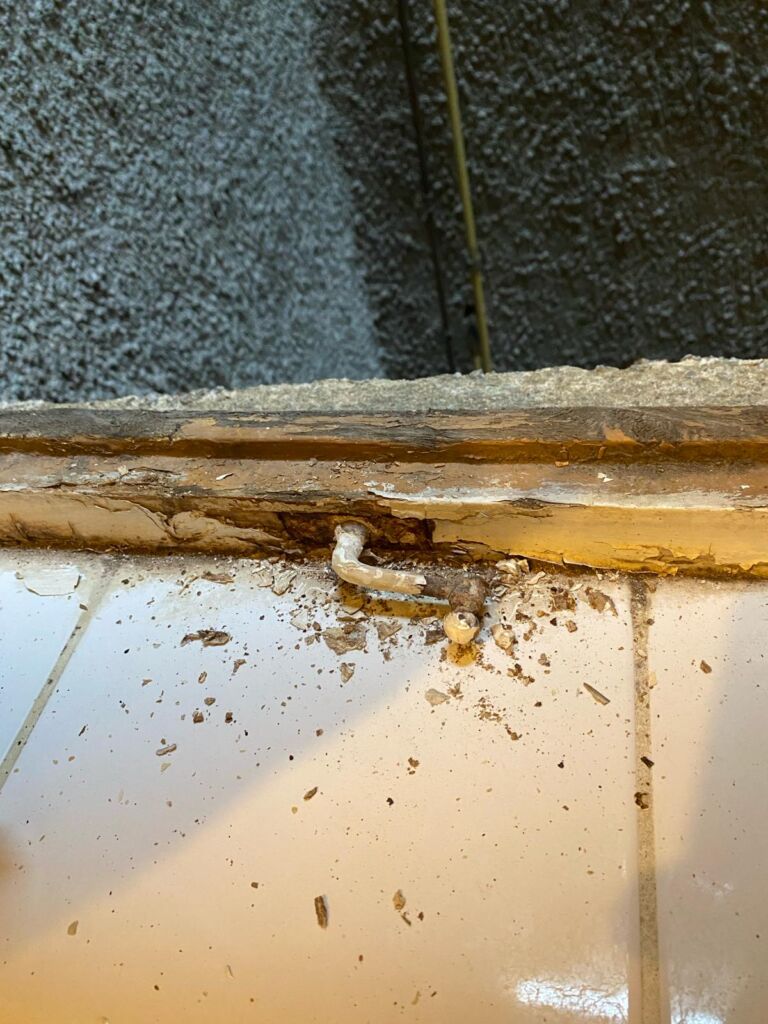 Holzbauteil bei der Instandsetzung – Tischlerei Schiffner